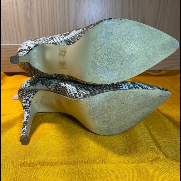 ✨ Gorgeous Snake Print Ankle Stiletto heel booties by Spring  Size 39 EUC. - Picture 6 of 11